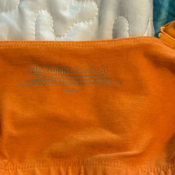 CycleBar Orange V-Neck Women’s Crop Tank Top - Picture 4 of 5